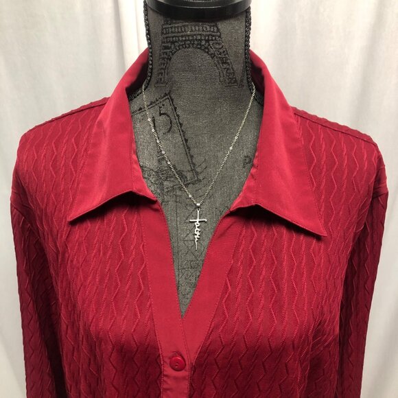 Maggie Barnes Blouse Womens Size 2X 22-24 Maroon Red Textured Button Up Shirt - Picture 2 of 7